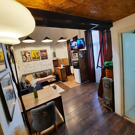 Authentic Belgrade Centre - Split Level Loft With Patio In Courtyard Lägenhet Exteriör bild