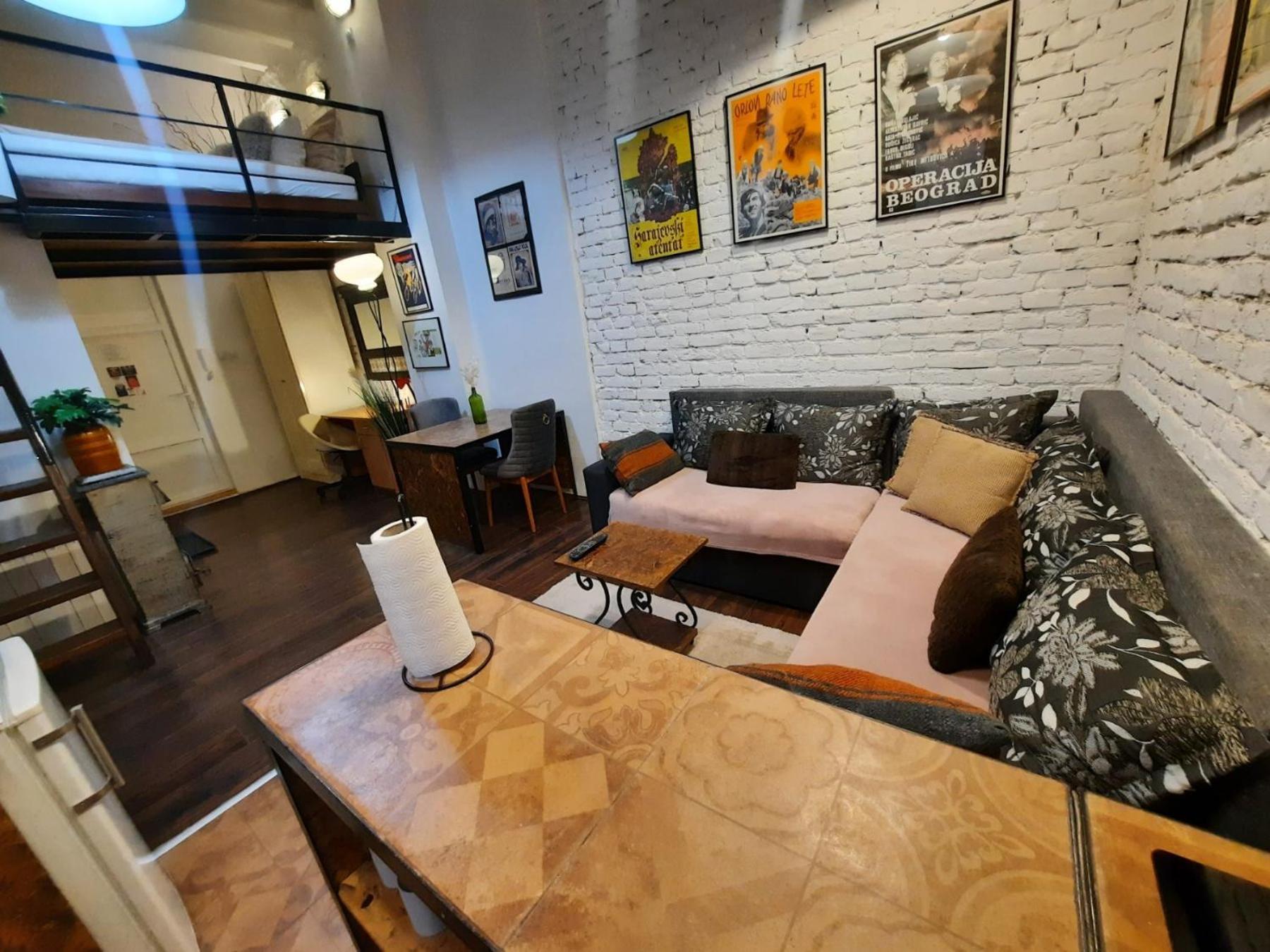 Authentic Belgrade Centre - Split Level Loft With Patio In Courtyard Lägenhet Exteriör bild