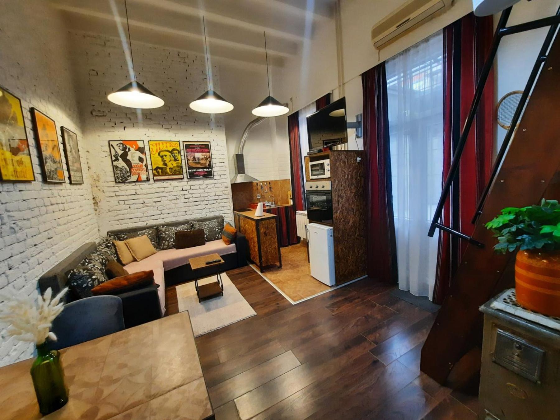 Authentic Belgrade Centre - Split Level Loft With Patio In Courtyard Lägenhet Exteriör bild